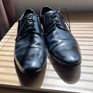 Kenneth Cole dress shoes